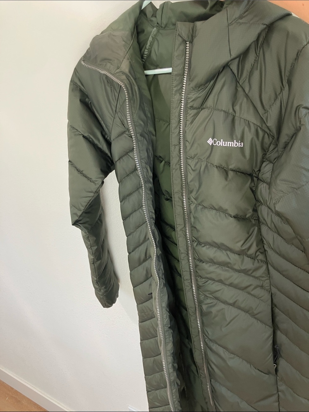 Columbia Olive Green Quilted Hooded Jacket